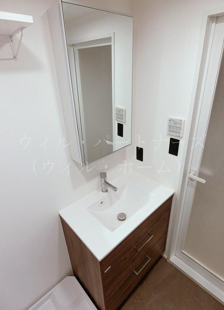 �y���ʏ��z�@���[���N���[�j���O�O�̎B�e�摜�ł�