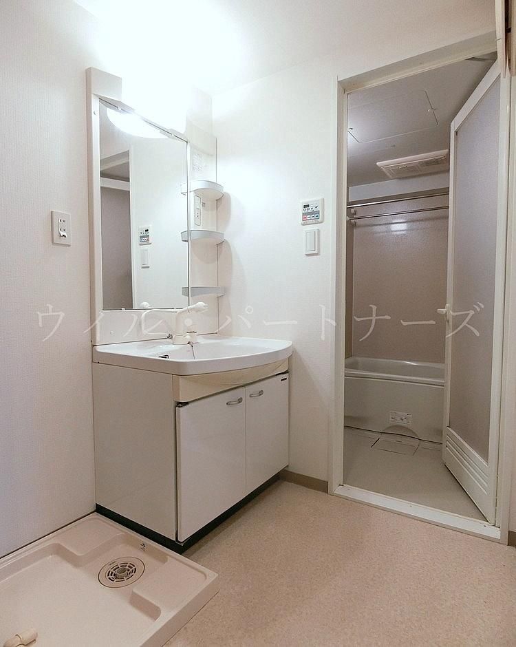 �y���̑��ݔ��z�@�N���[�j���O�O�̎B�e�摜�ł�