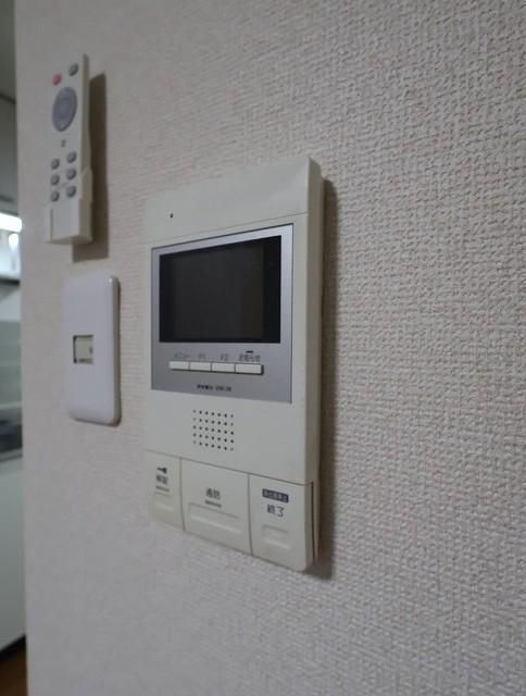 �y�Z�L�����e�B�z�@302����(�׎�)�̐ݔ��ł�(�Q�l)�B