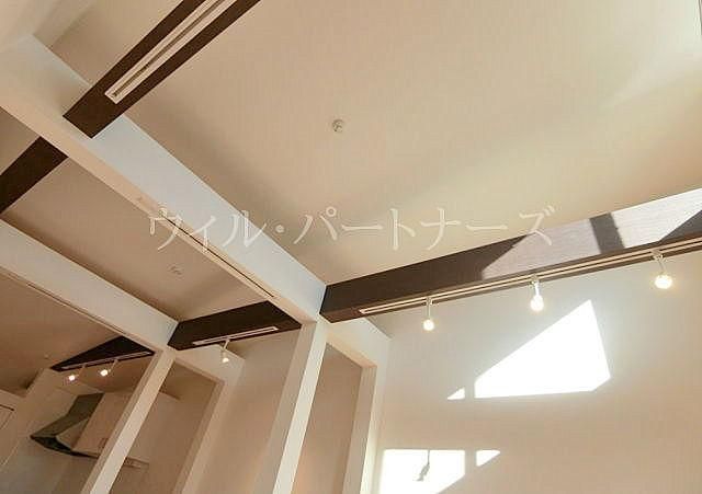 �y���̑��z�@���Ԏ�蓯�d�l�A���E���]�^�C�v�̓����摜�ł�