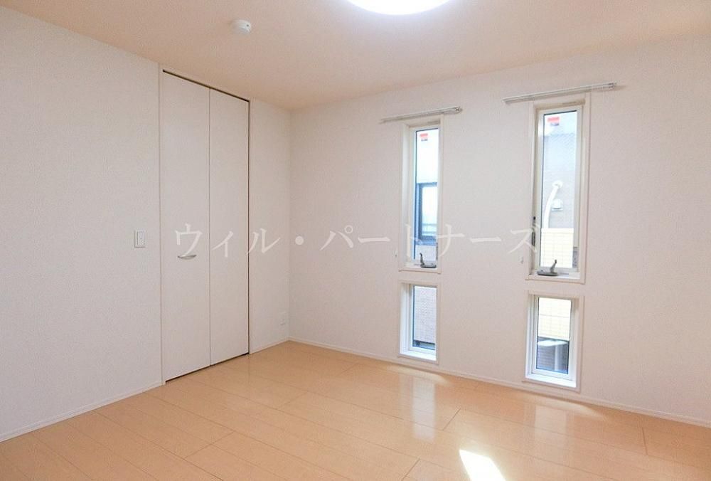 �y���̑������E�X�y�[�X�z�@���Ԏ�蓯�d�l�A���E���]�^�C�v�̓����摜�ł�