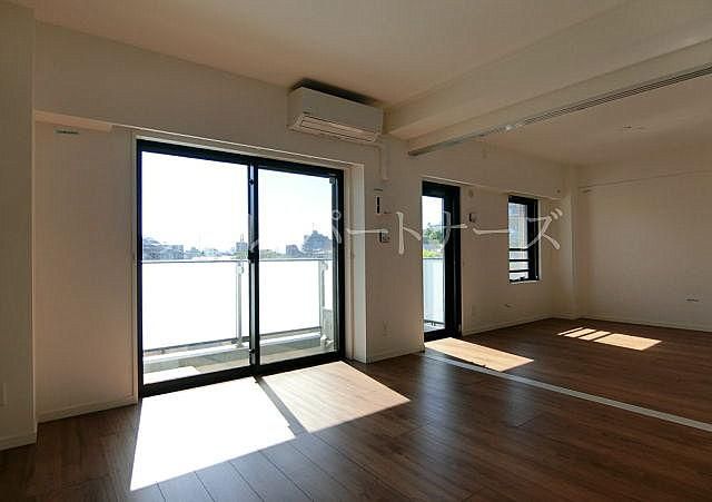 �y�����E���r���O�z�@�ڍׂ͂��C�y�ɂ��₢���킹������