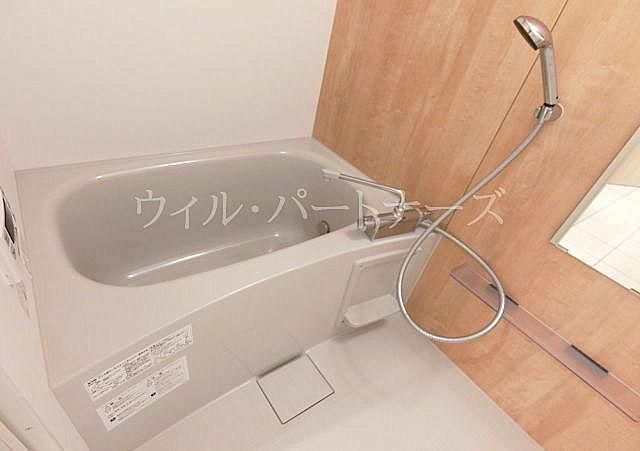 【バス】　追い焚き機能に浴室乾燥機付き付きバスルーム
