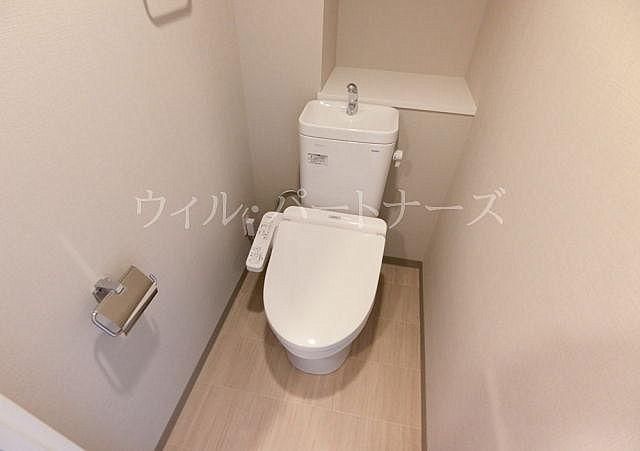 【トイレ】　同間取り別住戸画像です/参考
