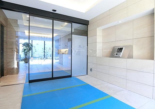 �y�Z�L�����e�B�z�@�I�[�g���b�N�ɖh�ƃJ�����I�I