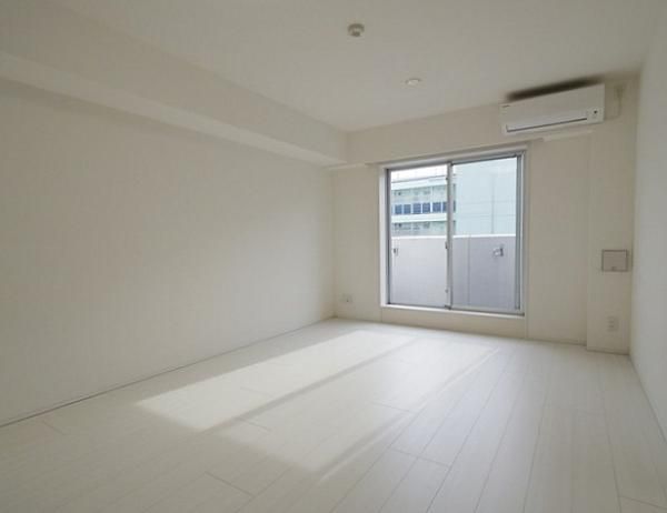 �y�����E���r���O�z�@��������r���O