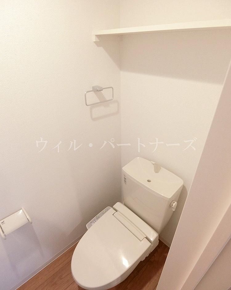 【トイレ】　同間取り別住戸画像です