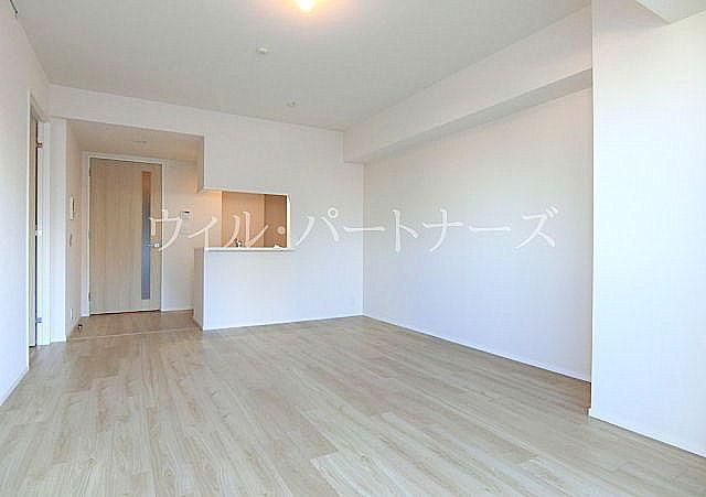 �y�����E���r���O�z�@���Ԏ�蓯�ݔ��A�ʏZ�ˉ摜�ł�