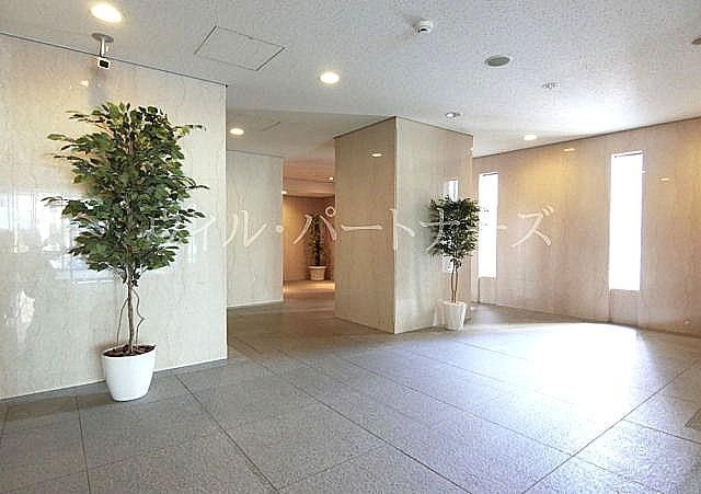 �y���̑����L�����z�@�G���g�����X�z�[��