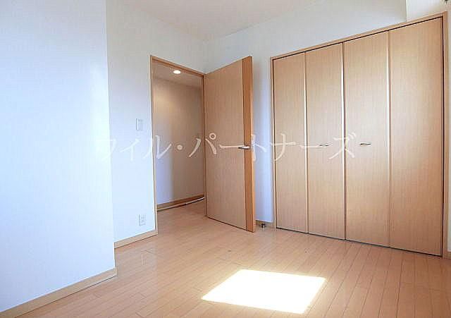 �y���̑������E�X�y�[�X�z�@���Ԏ��ʏZ�ˁA�N���[�j���O�O�摜�ł�