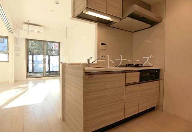 yErOz@ԎAdlʏZˉ摜ł