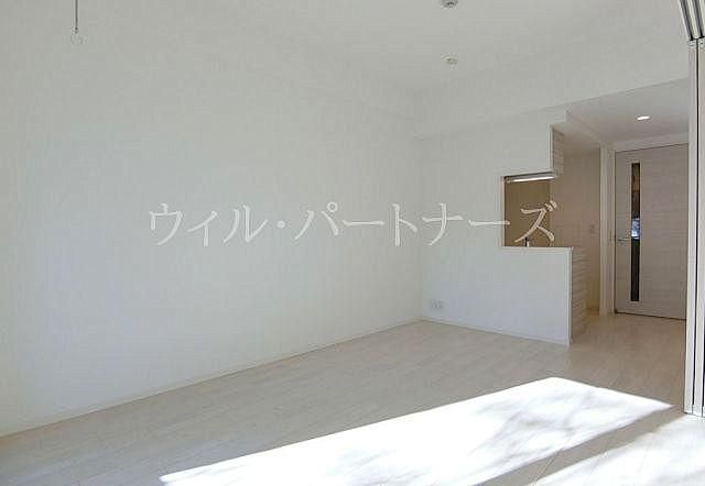 yErOz@ԎAdlʏZˉ摜ł