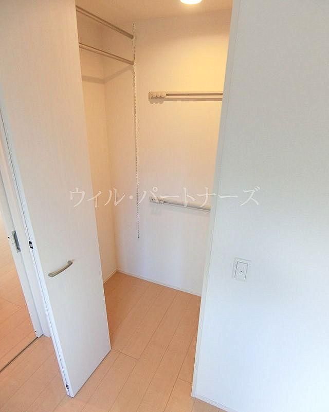 �y���[�z�@���Ԏ�蓯�d�l/���E���]�^�C�v�ʏZ��