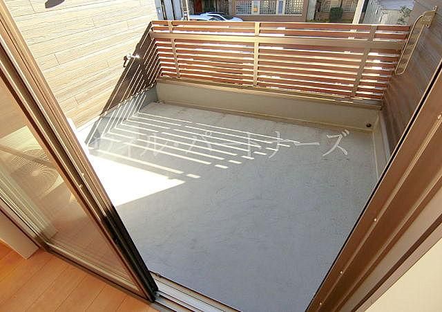 �y�o���R�j�[�z�@��������̃��C�h�ȃo���R�j�[