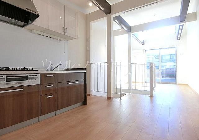 �y�����E���r���O�z�@��������r���O