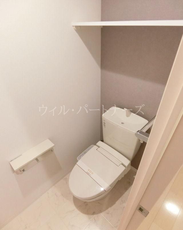 ygCz@ԎAE]^CvAʏZ˂̉摜ł
