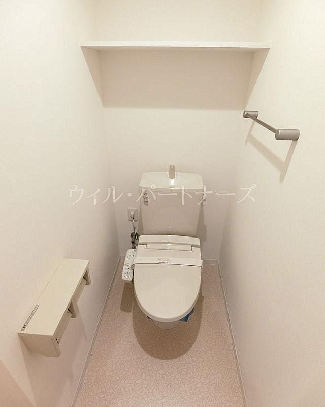 【トイレ】　同間取り別住戸の画像です