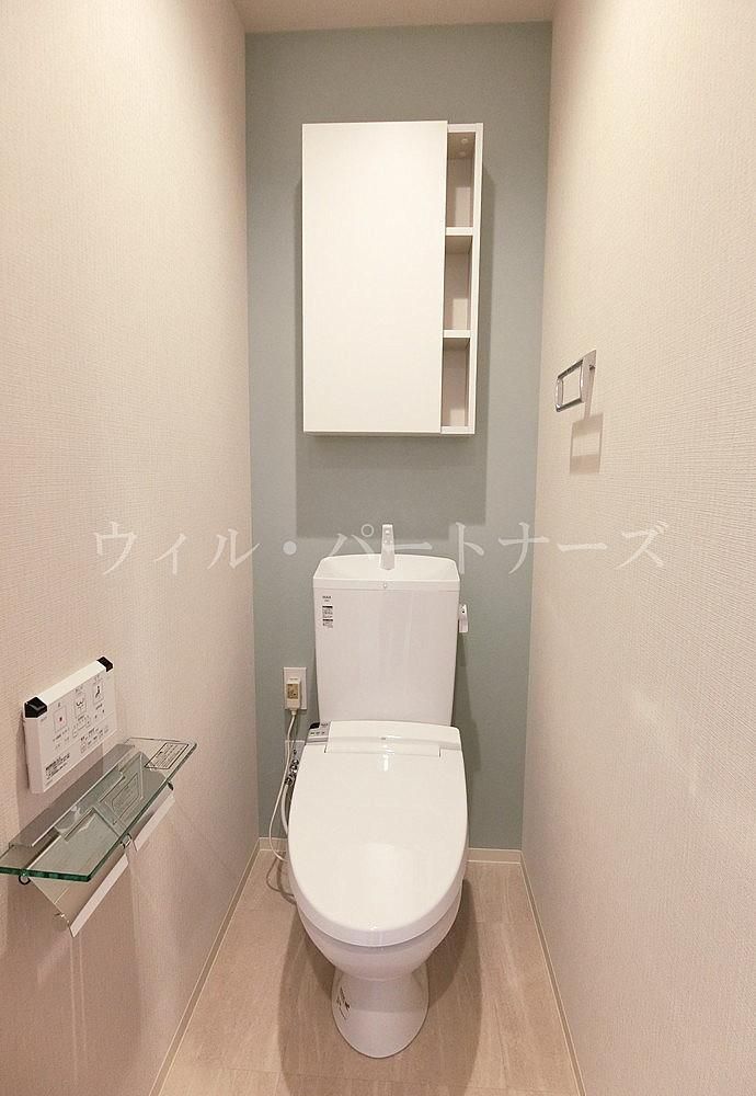 【トイレ】　同間取り同仕様、左右反転モデルルーム